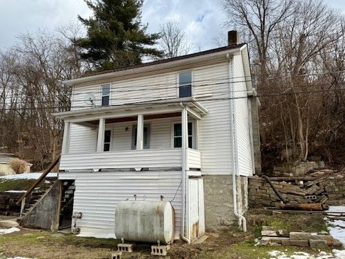 517 3rd Ave, Sutersville, PA, 15083-1109 | Card Image