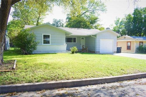 6041 Walnut Dr, Fort Worth, TX, 76114-3128 | Card Image
