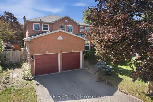 28 Hurlbut Pl, Cambridge, ON, N1T1L6 | Card Image