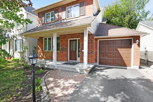 4 Windhurst Drive, Barrhaven, ON, K2G6G7 | Card Image