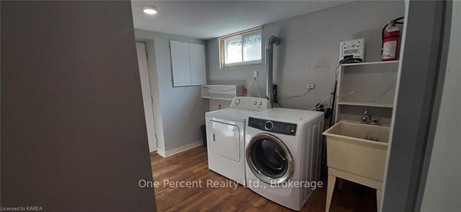 111 Calderwood Dr, House other with 3 bedrooms, 2 bathrooms and 4 parking in Kingston ON | Image 24