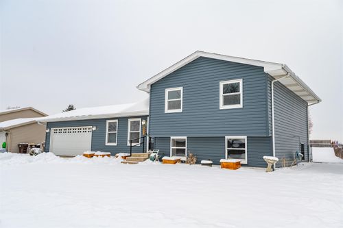 5368 Pebble Creek Trl, Loves Park, IL, 61111-4327 | Card Image