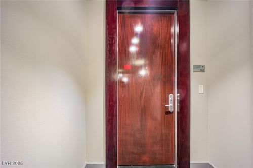 unit-1112-4575 Dean Martin Dr, Las Vegas, NV, 89103-8205 | Card Image