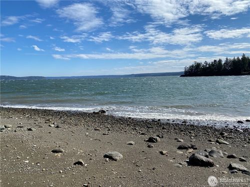 511 Pleasant Harbor Rd, Brinnon, WA, 98320-9773 | Card Image