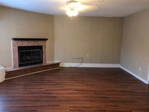 7233 Romford Way, North Richland Hills, TX, 76182-5029 | Card Image