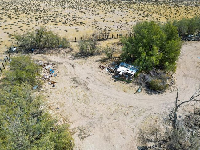 45200 Camelot Drive, House other with 2 bedrooms, 2 bathrooms and 2 parking in Yermo CA | Image 14