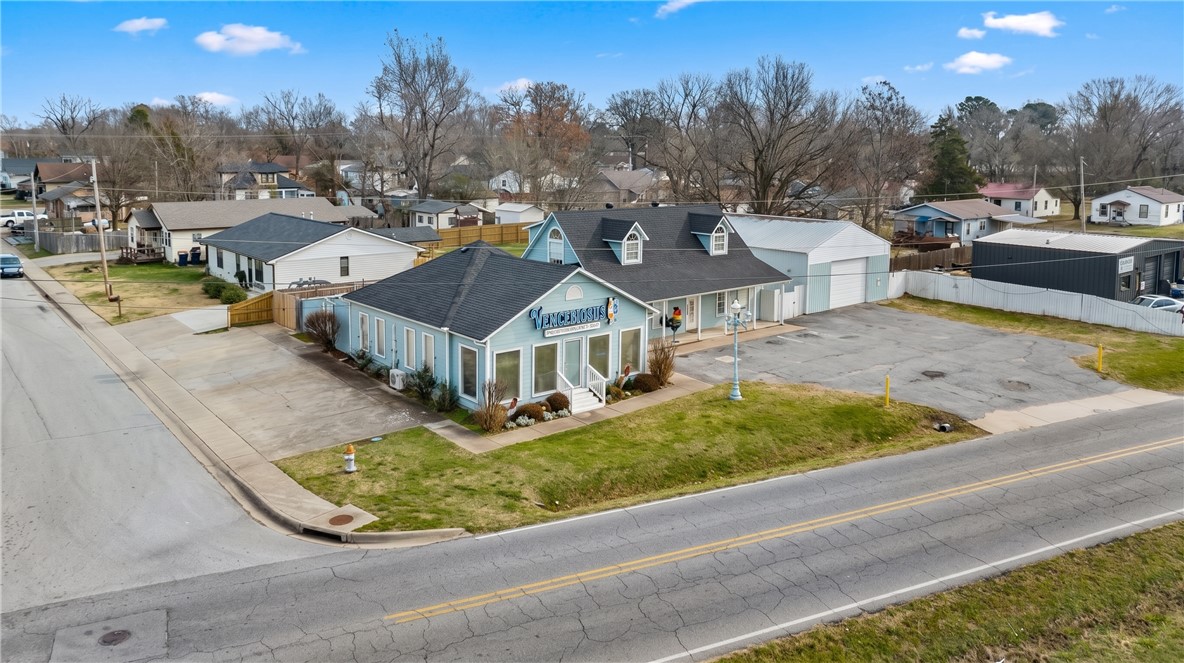 801 Turner St, Springdale, AR 72764