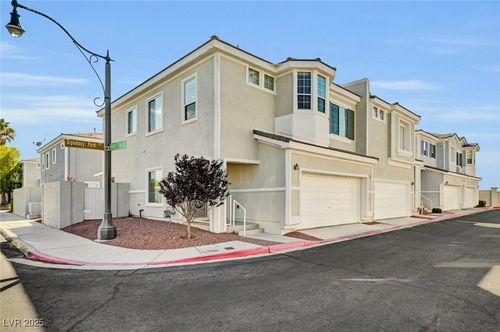 2561 Diplomacy Pointe Ct, Henderson, NV, 89052-5911 | Card Image