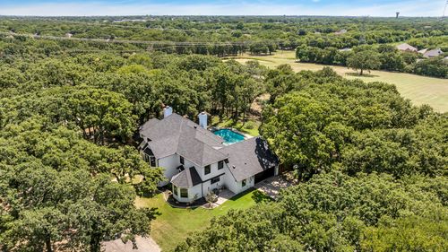 7004 Ledbetter Rd, Arlington, TX, 76001-6604 | Card Image
