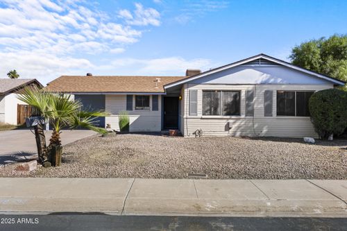 9037 N 52nd Dr, Glendale, AZ, 85302-3435 | Card Image