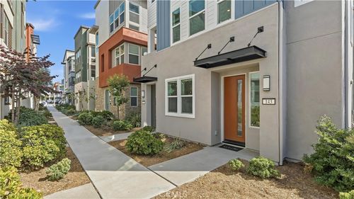 143 Fable, Irvine, CA, 92618-1797 | Card Image