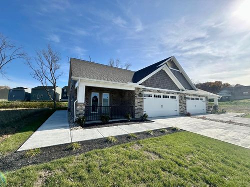 5017 Waterford Lane, Middletown, OH, 45042 | Card Image