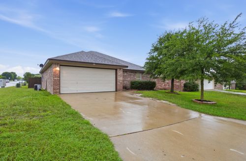 101 Soapstone Dr, Jarrell, TX, 76537-1716 | Card Image