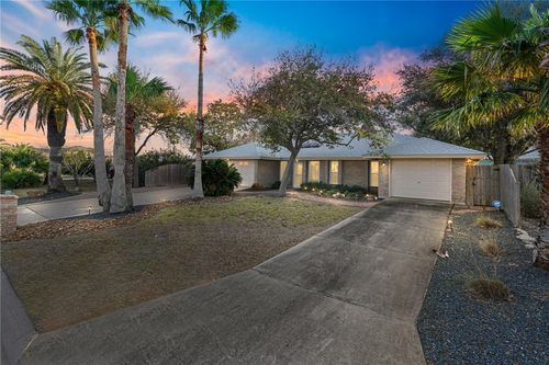 13907 Sea Horse Ave, Corpus Christi, TX, 78418-6048 | Card Image