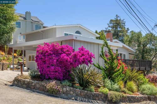 58 Buckeye Ave, Oakland, CA, 94618-2202 | Card Image