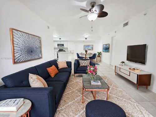 apt-111-2620 S University Dr, Davie, FL, 33328-1471 | Card Image