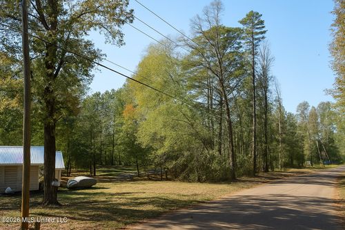 8 Holiday Rd, Brandon, MS, 39042 | Card Image