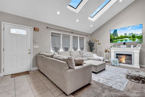 69 American Ave, Coram, NY, 11727-3124 | Card Image