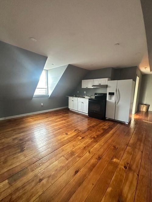 2-21 Brimblecom St, Lynn, MA, 01902 | Card Image