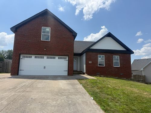 1240 Fossil Dr, Clarksville, TN, 37040-3196 | Card Image