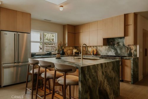 4048 Tivoli Ave, Los Angeles, CA, 90066-5104 | Card Image