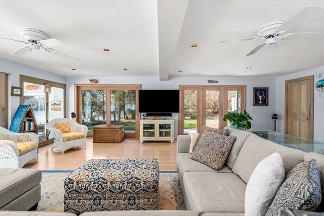 62 Crafts Rd, House other with 5 bedrooms, 2 bathrooms and 6 parking in Gloucester MA | Image 12