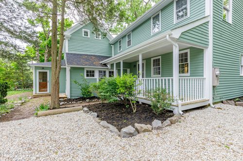 175 School House Ln, Woodbine, NJ, 08270-3917 | Card Image