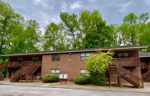 apt-14-2609 Macgregor Downs Rd, Greenville, NC, 27834-8441 | Card Image