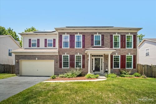 750 Majestic Dr, Algonquin, IL, 60102-4366 | Card Image