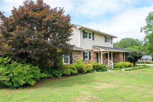 31 Skyview Cir, Cartersville, GA, 30120-2035 | Card Image