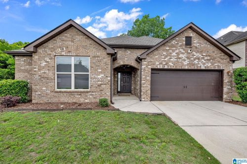 208 Creekside Ct, PELHAM, AL, 35124-3987 | Card Image