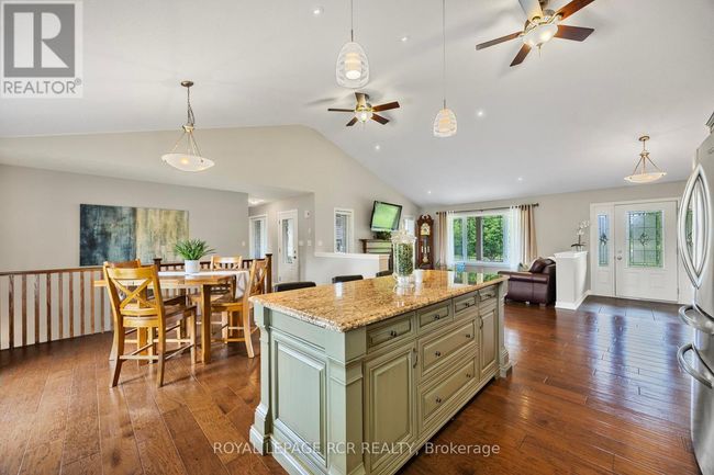 245327 5 Th Side Rd, House other with 5 bedrooms, 4 bathrooms and 12 parking in Amaranth ON | Image 18
