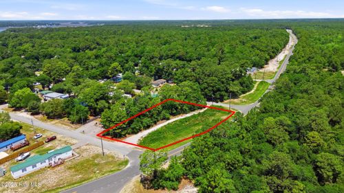 3605 Sunset Harbor Rd Se, Bolivia, NC, 28422-7888 | Card Image