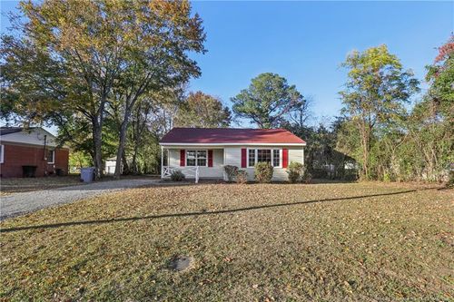 5108 Walnut Dr, Fayetteville, NC, 28304-2327 | Card Image