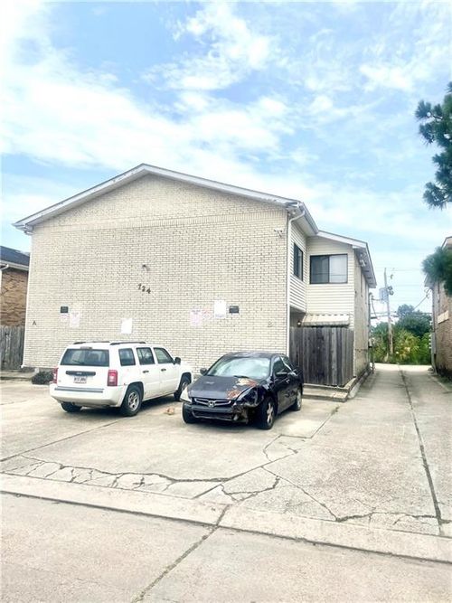 c-724 Vouray Dr, Kenner, LA, 70065-1825 | Card Image