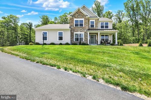198 Oak Grove Rd, MORGANTOWN, PA, 19543-9494 | Card Image