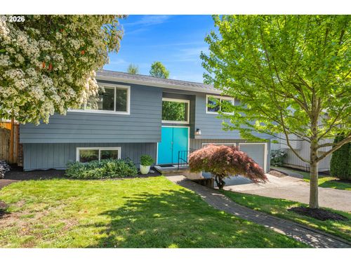 8370 Sw 74th Ave, Portland, OR, 97223-9375 | Card Image