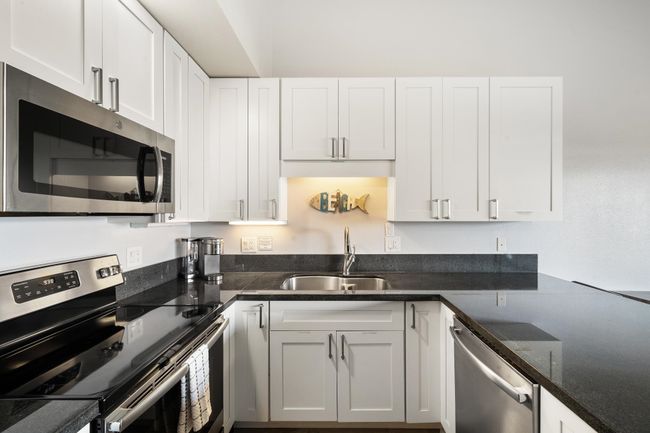 Kitchen | Image 6