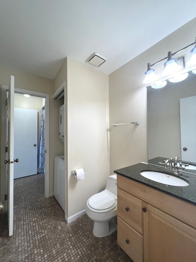 APT-16 - 14 Echo Ct, Home with 2 bedrooms, 2 bathrooms and 2 parking in Vernon Hills IL | Image 11