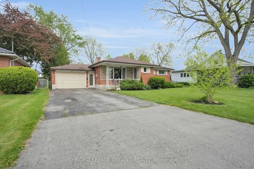 212 West St, Belmont, ON, N0L1B0 | Card Image