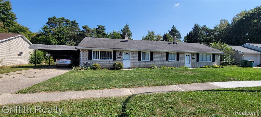 Odoherty Rd, Brighton, MI 48116