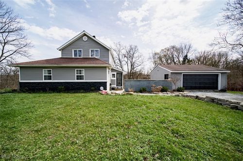 10560 Johnnycake Ridge Rd, Concord Township, OH, 44077-2026 | Card Image