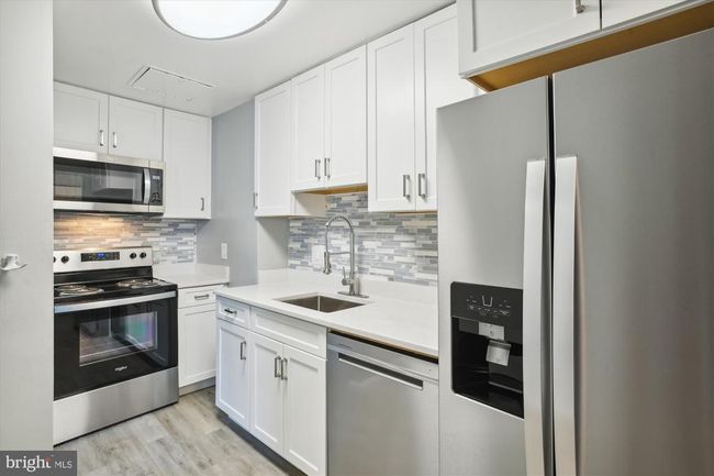 APT-806 - 28 Allegheny Ave, Condo with 2 bedrooms, 1 bathrooms and null parking in TOWSON MD | Image 7