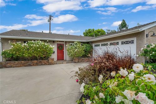 10490 Carlotta Ave, Buena Park, CA, 90620-4503 | Card Image