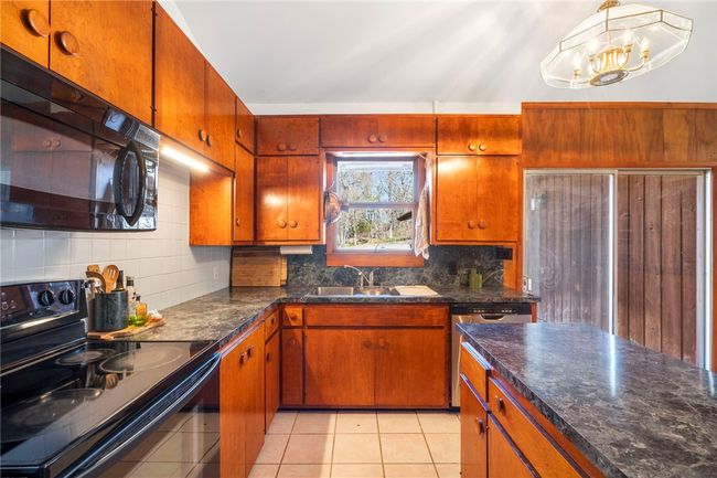 Kitchen | Image 5