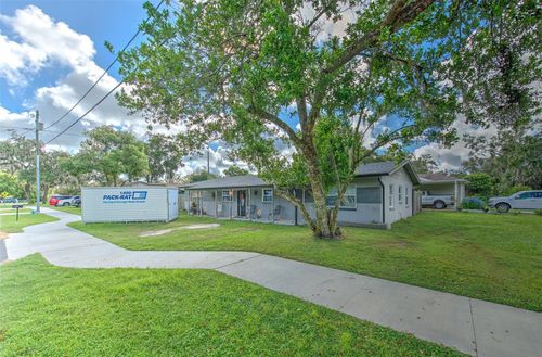 38708 9th Ave, Zephyrhills, FL, 33542-4104 | Card Image