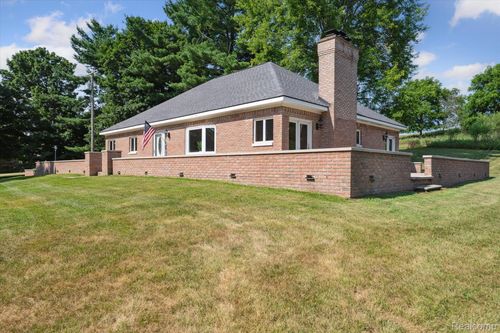 3140 Pingree Rd, Howell, MI, 48843-5406 | Card Image