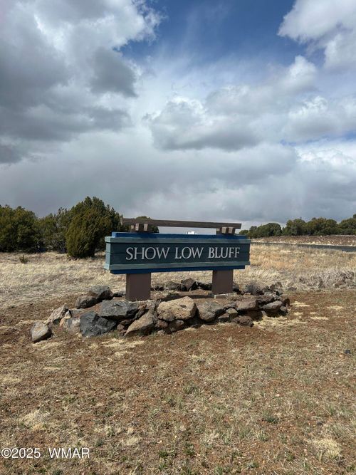 520 S Rockcreek Dr, Show Low, AZ, 85901-0125 | Card Image
