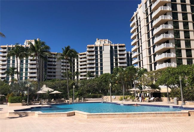 B502 - 1111 Crandon Blvd, Condo with 2 bedrooms, 2 bathrooms and null parking in Key Biscayne FL | Image 7