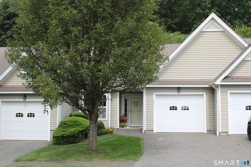 177-177 Julia Ct, Sandy Hook, CT, 06482-1710 | Card Image